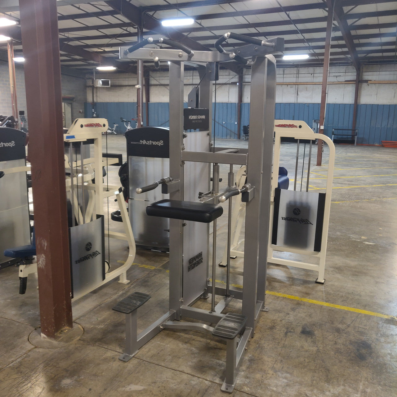 Hammer Strength Select Assisted Dip/Chin