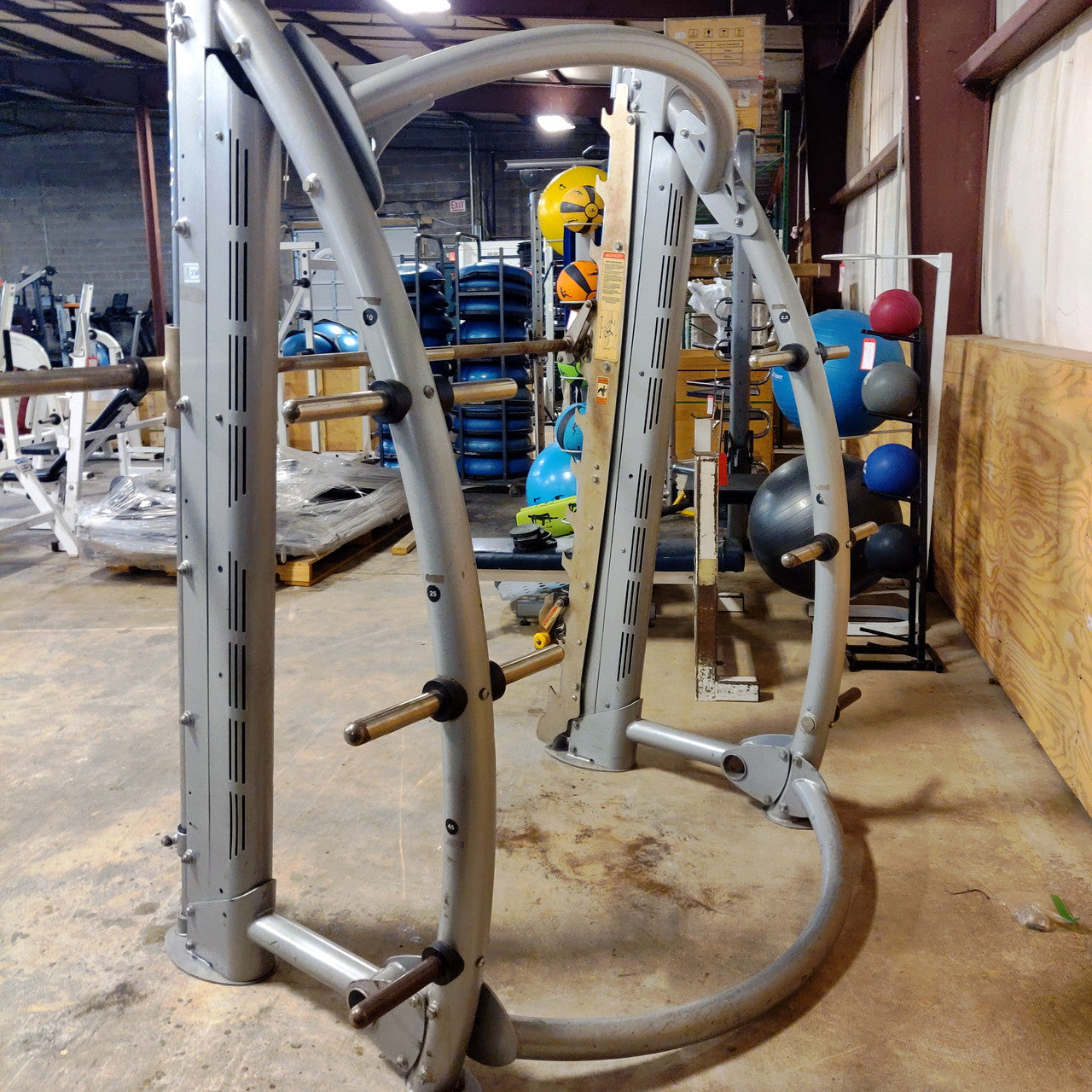 Hoist CF-3753 7 Degree Smith Machine