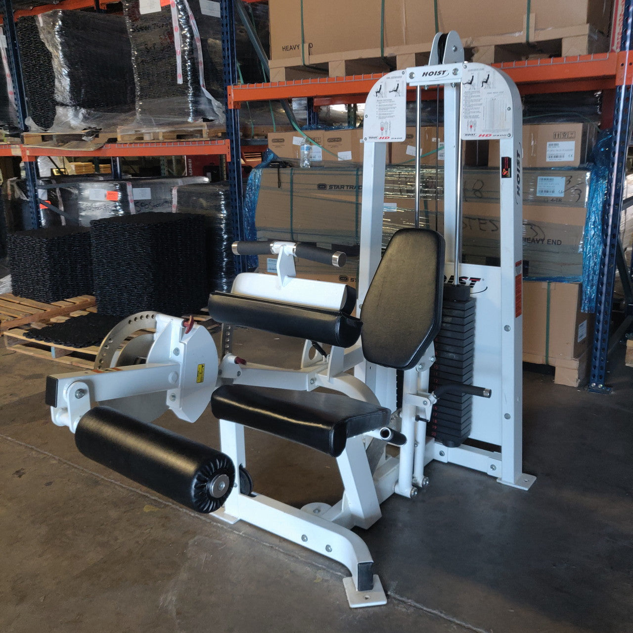 Hoist HD 2400 Leg Extension/Hamstring Curl Combo