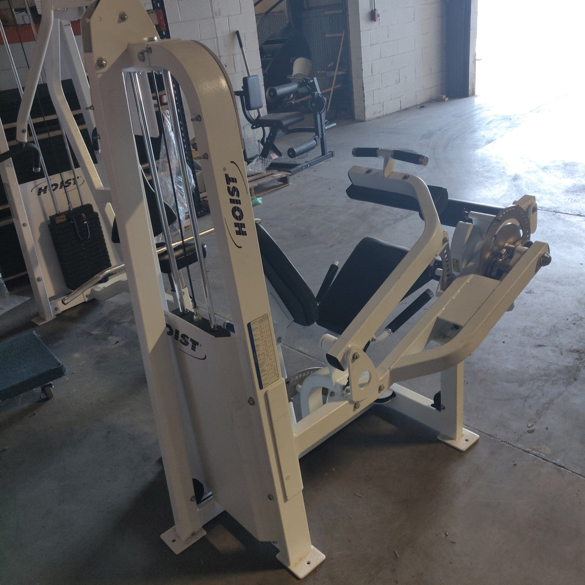 Hoist HD 2400 Leg Extension/Hamstring Curl Combo