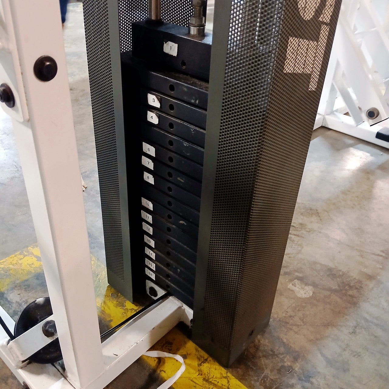 Hoist Selectorized Mid Row