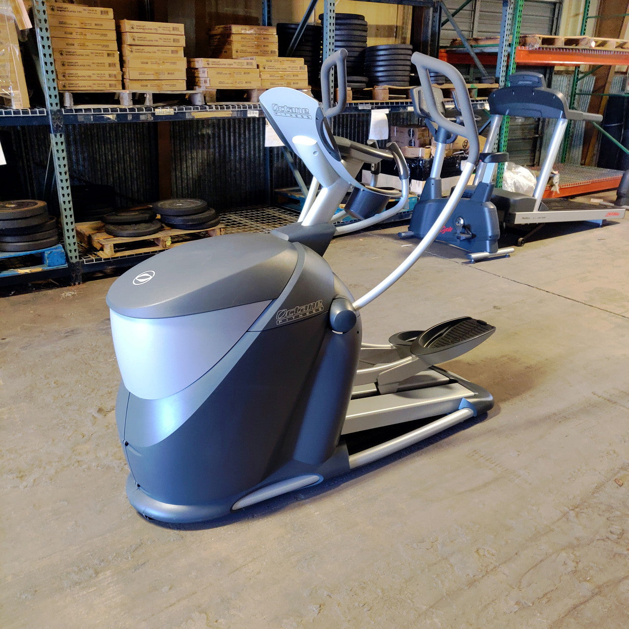 Octane Elliptical Pro 3700C