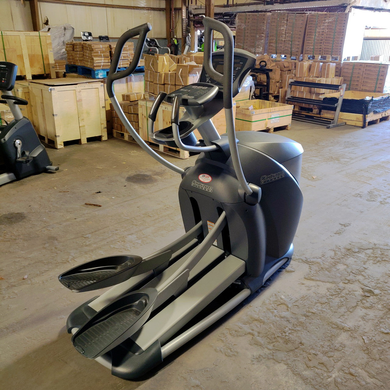 Octane Elliptical Pro 3700C