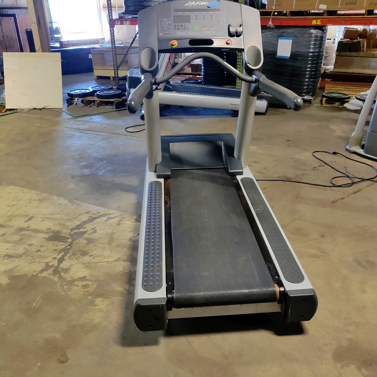 Life Fitness CLST Treadmill