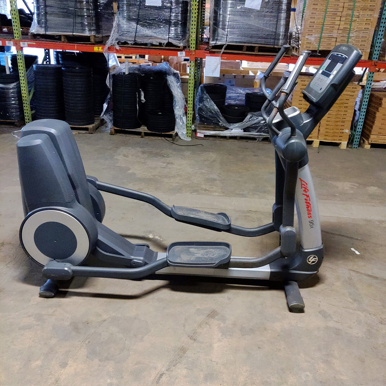 Life Fitness 95X Elliptical (SKUP1883S)