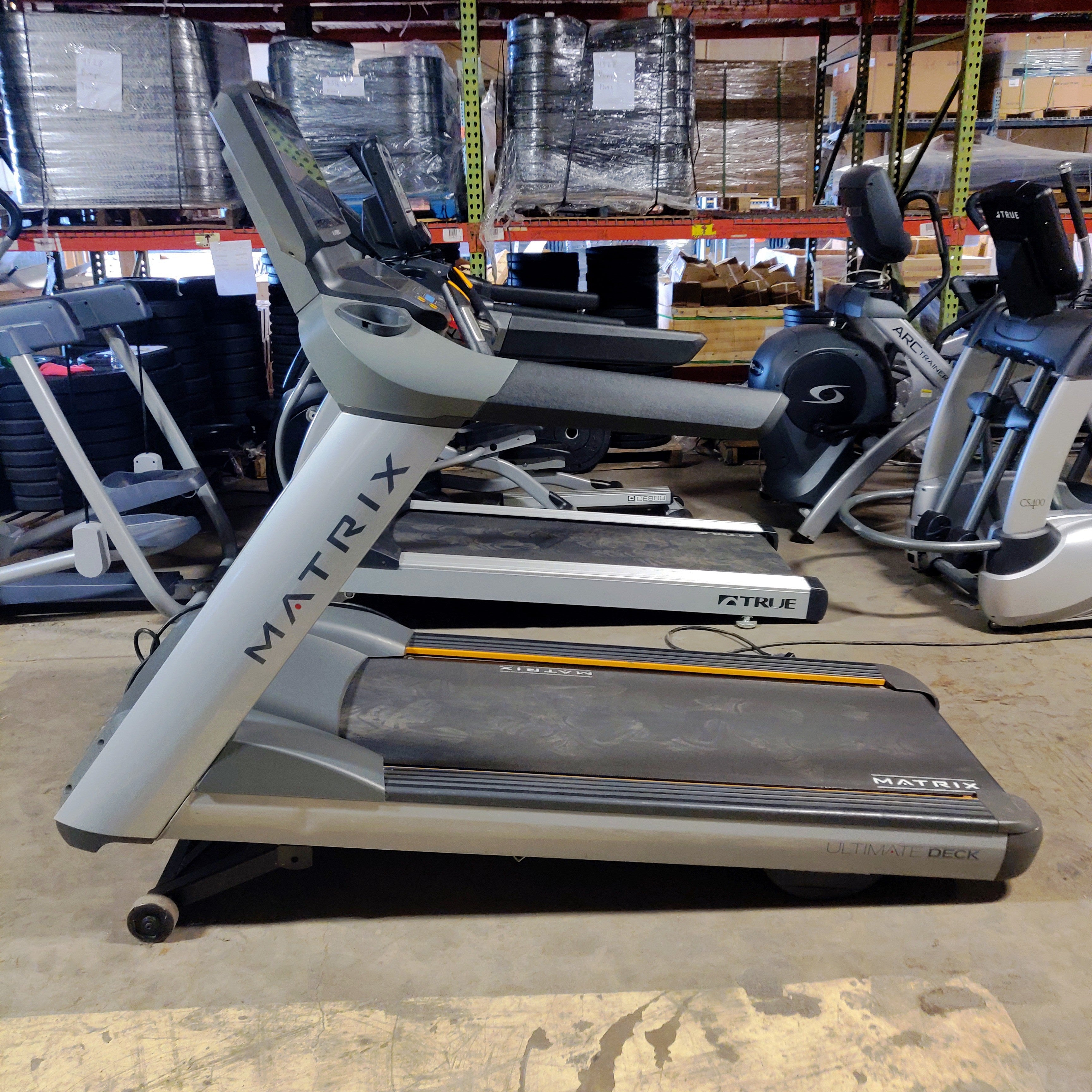 Matrix Treadmill T5x T7x Model with Fully Interactive Screen