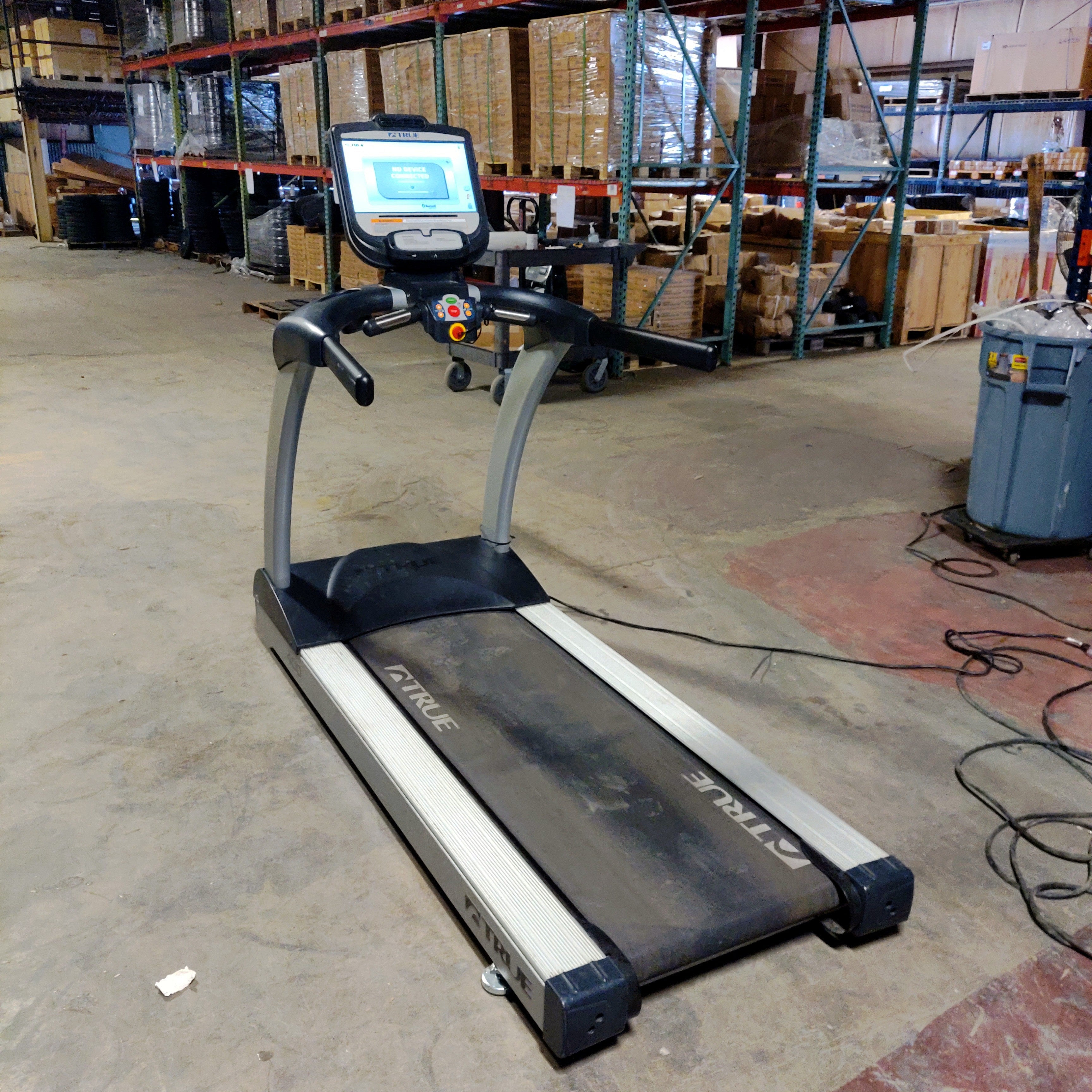 True Treadmill 400 Model with Interactive Digital Display