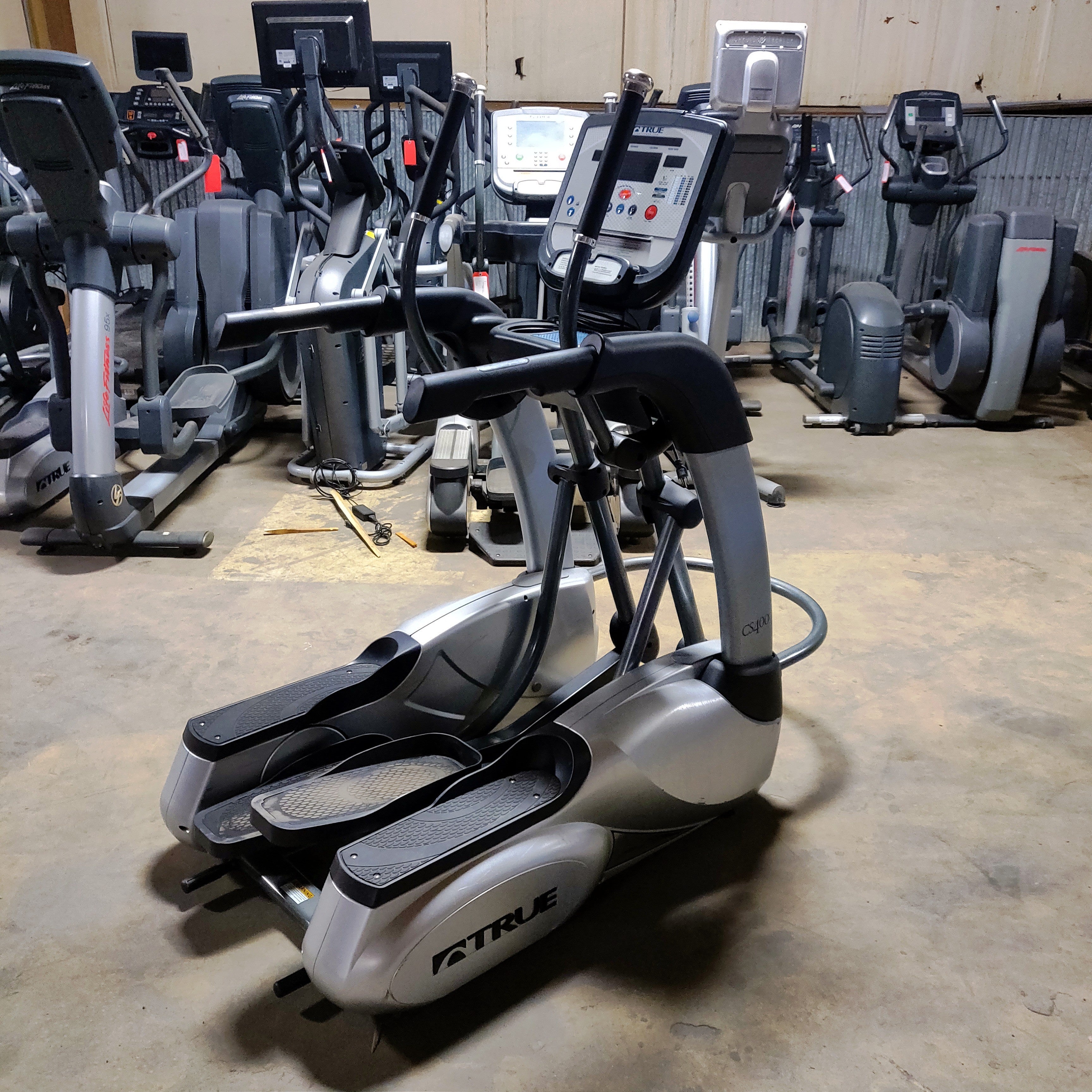 True CS400 Elliptical