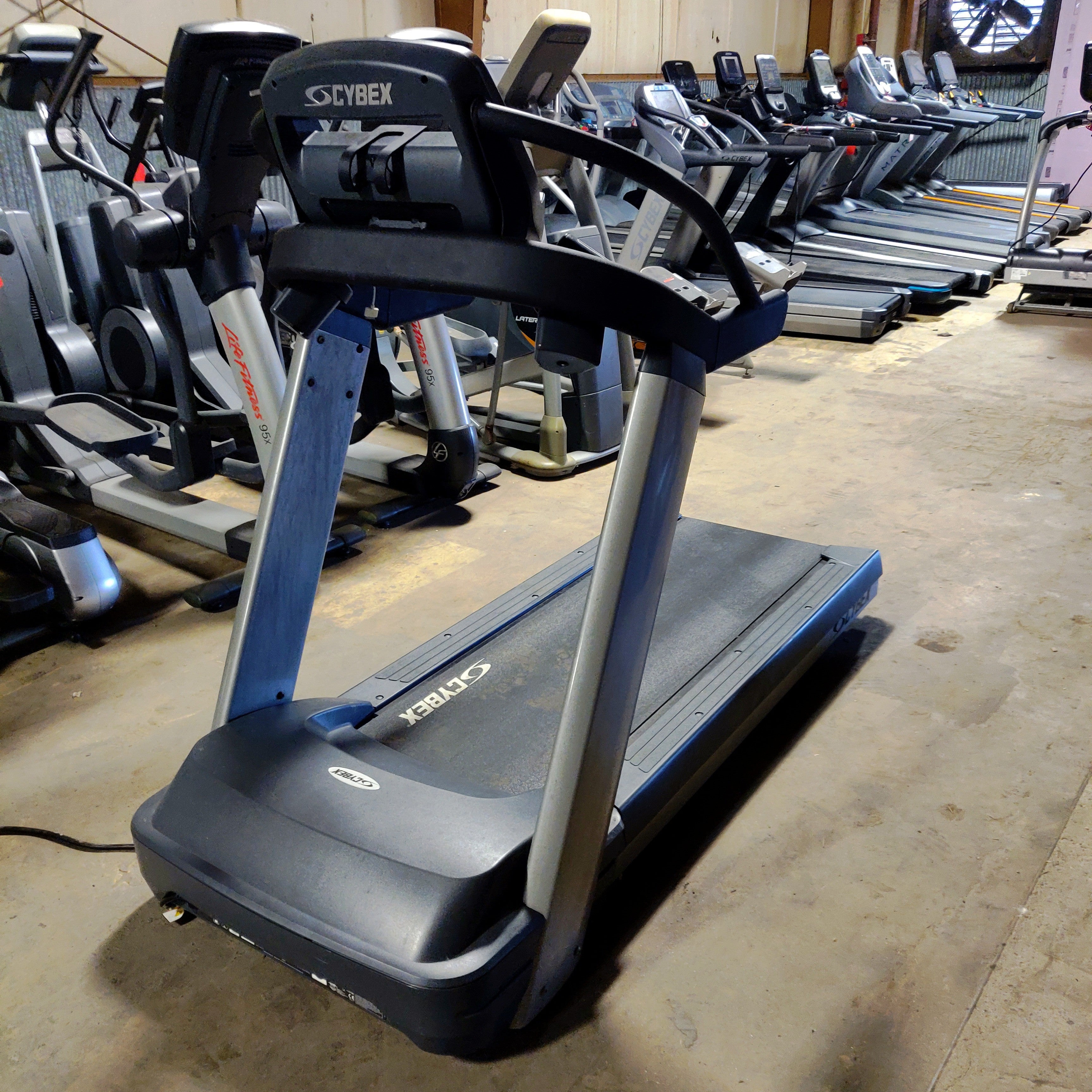 Cybex 525T Treadmill Commercial