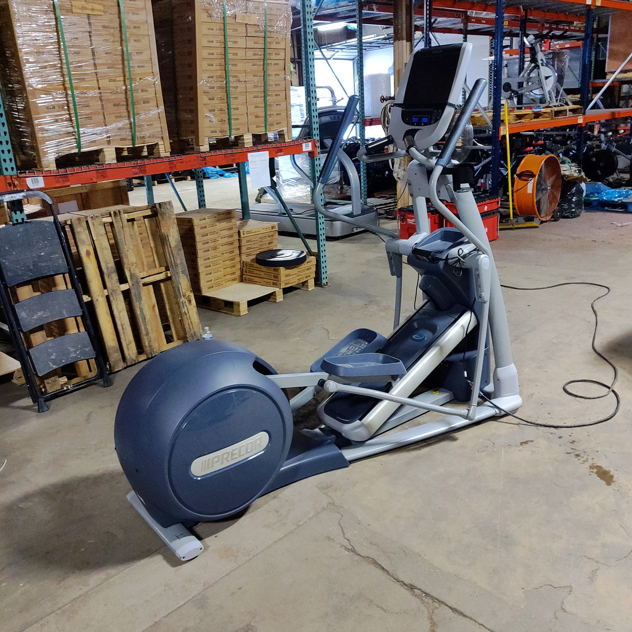 Precor Total Body Elliptical 885 with P80 Console