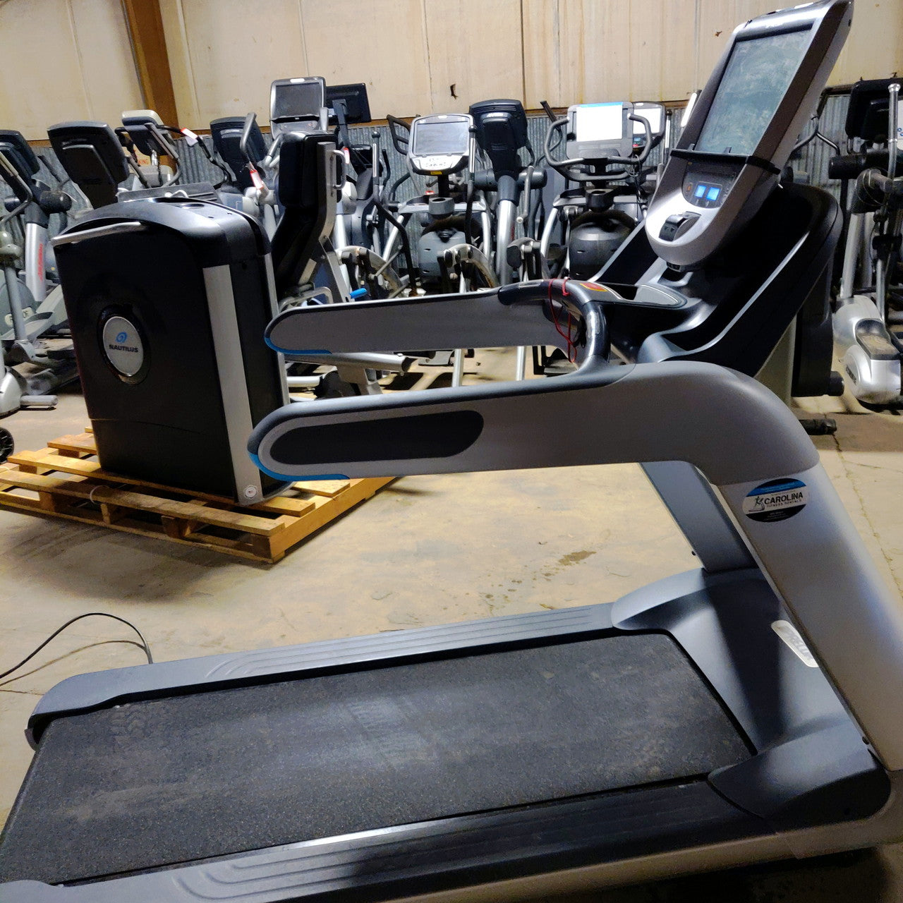 Precor 885 Treadmill with P80 Console