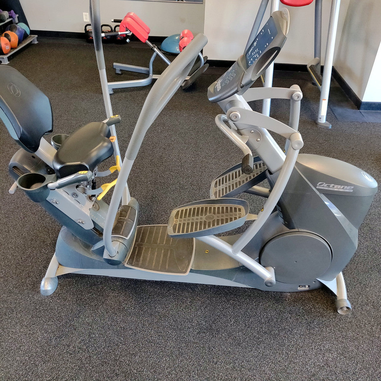 Xr6000 Seated Octane Fitness Xr6xi Recumbent Elliptical Octane
