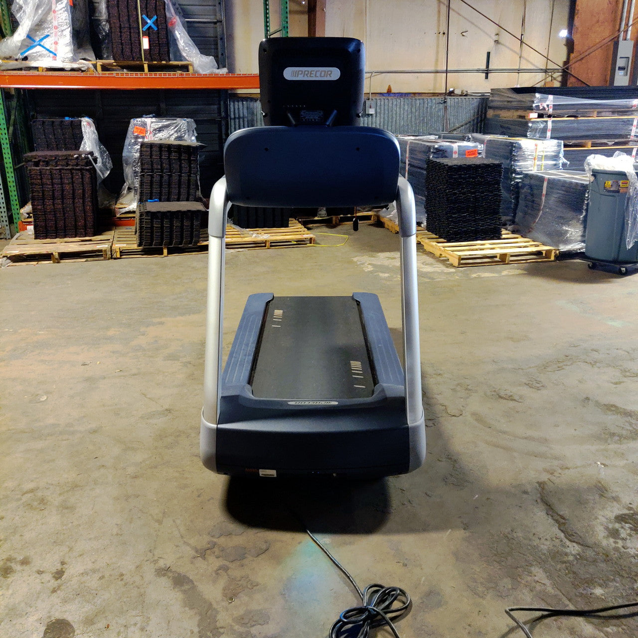 Precor TRM 885 Treadmill w/P82 Console