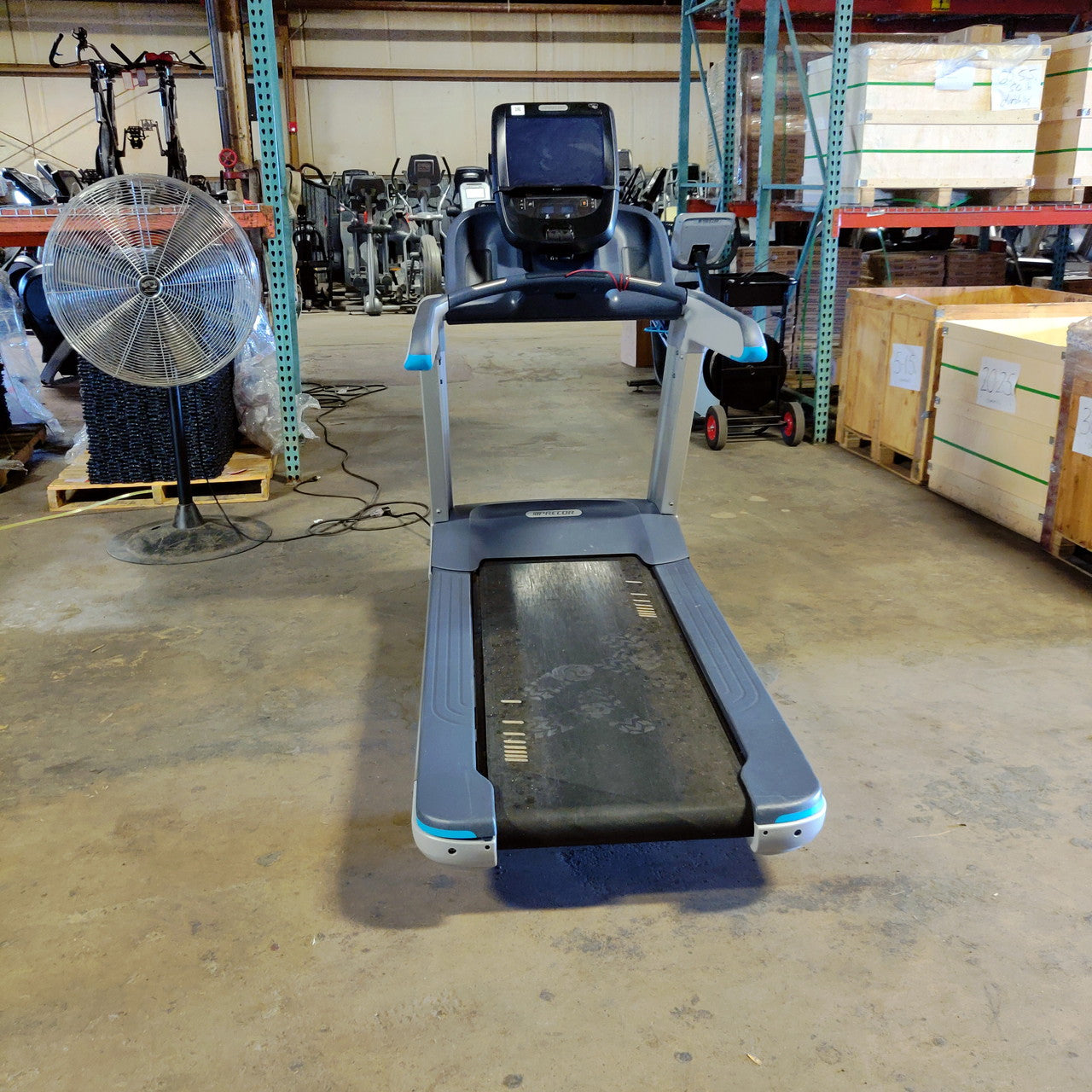 Precor TRM 885 Treadmill w/P82 Console