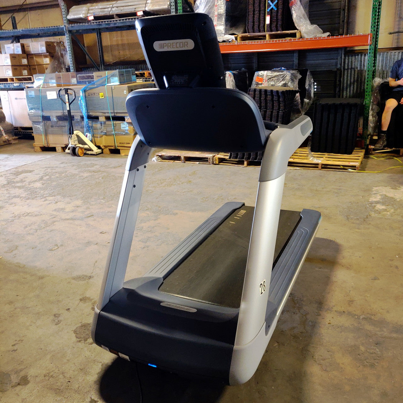 Precor TRM 885 Treadmill w/P82 Console