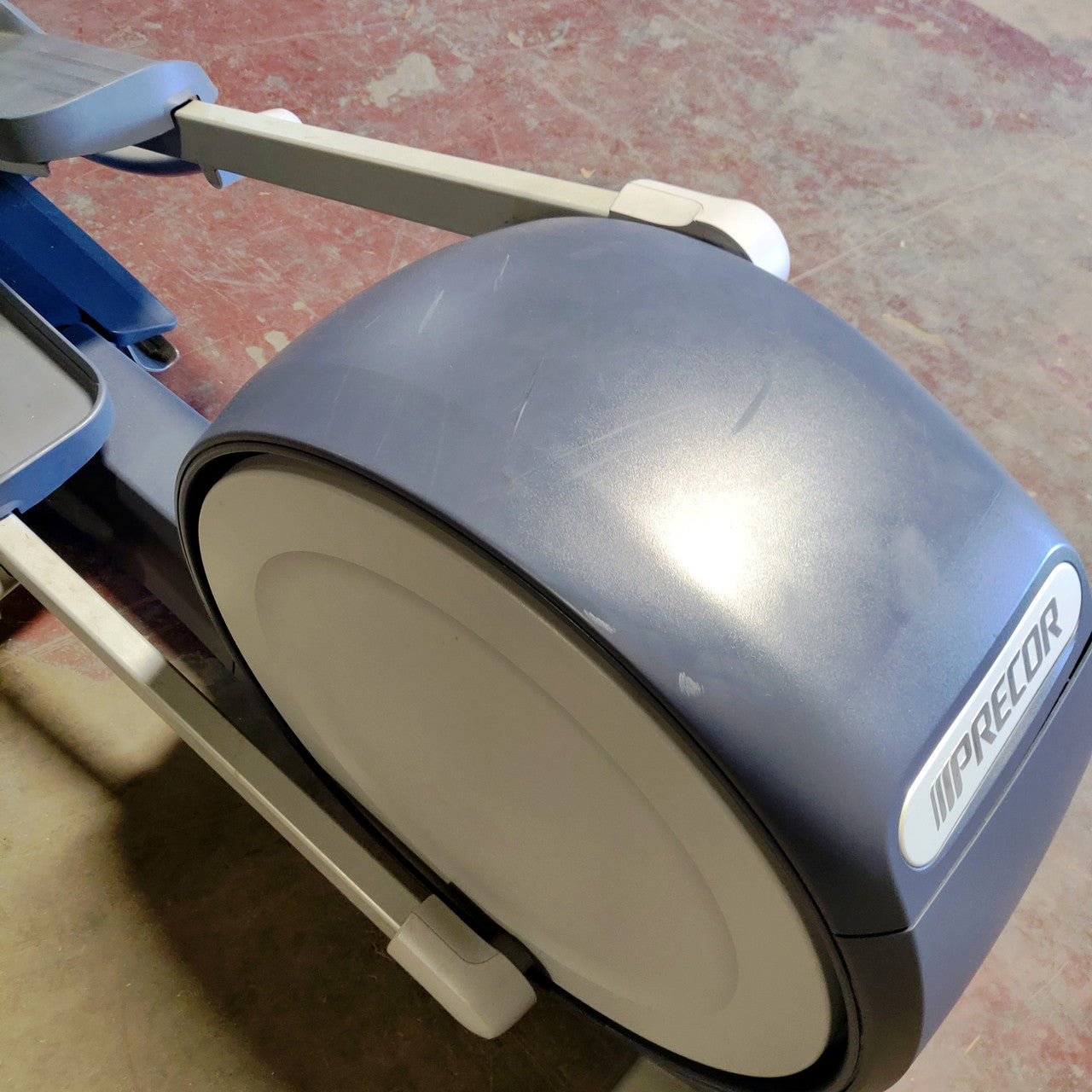 Precor EFX 885 Total Body Elliptical w/Converging Crossramp + p82 Console