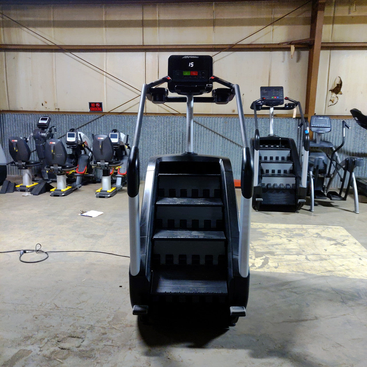Life Fitness PowerMill Climber 95P  w/ Integrity C Console