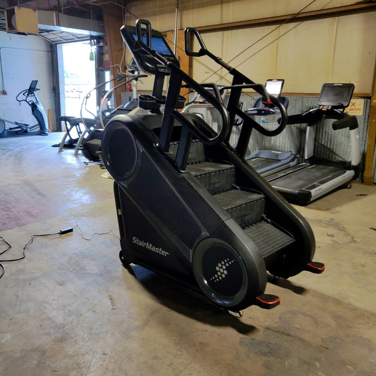 Stairmaster 10 Series 10G Gauntlet w/16" Embedded Display - SOLD