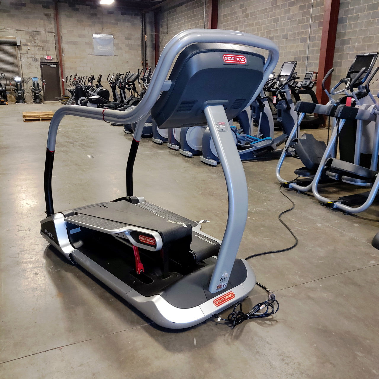 StarTrac E-TC TreadClimber