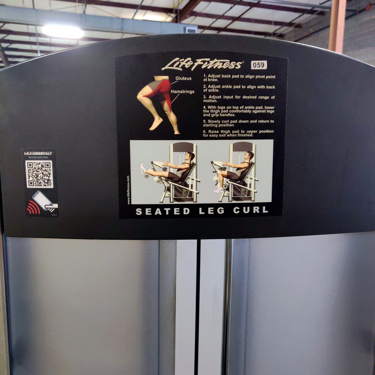 Life Fitness Seated Leg Curl Signature Series
