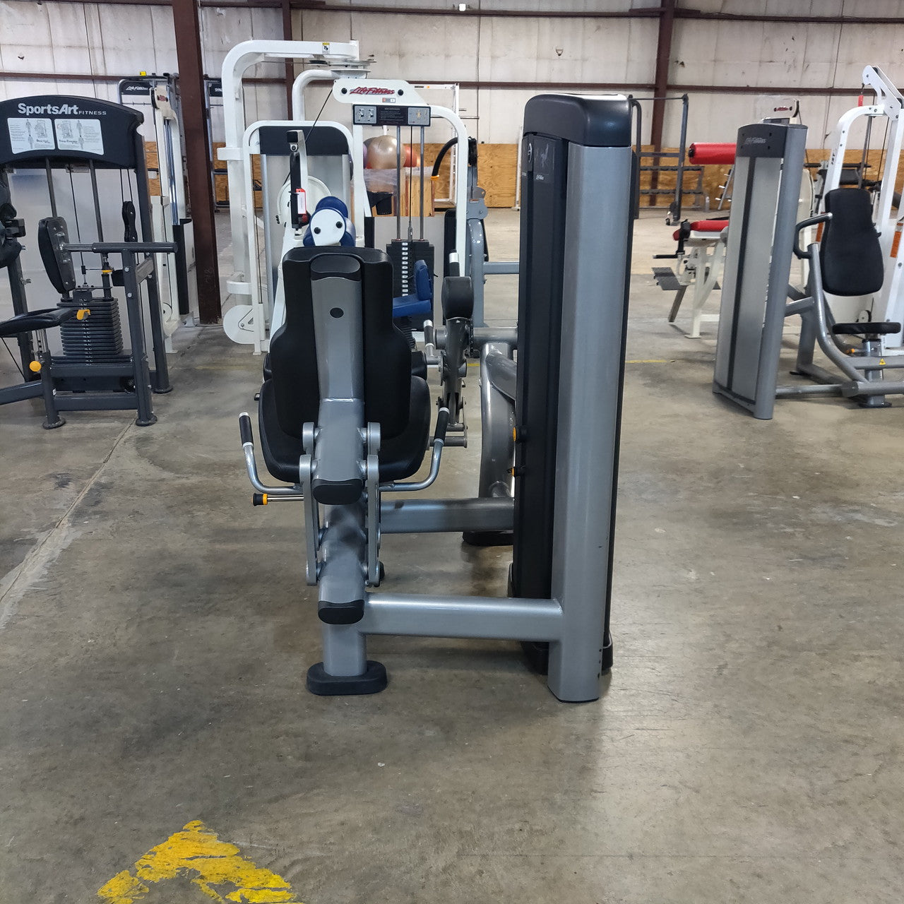 Life Fitness Insignia Series Leg Extension