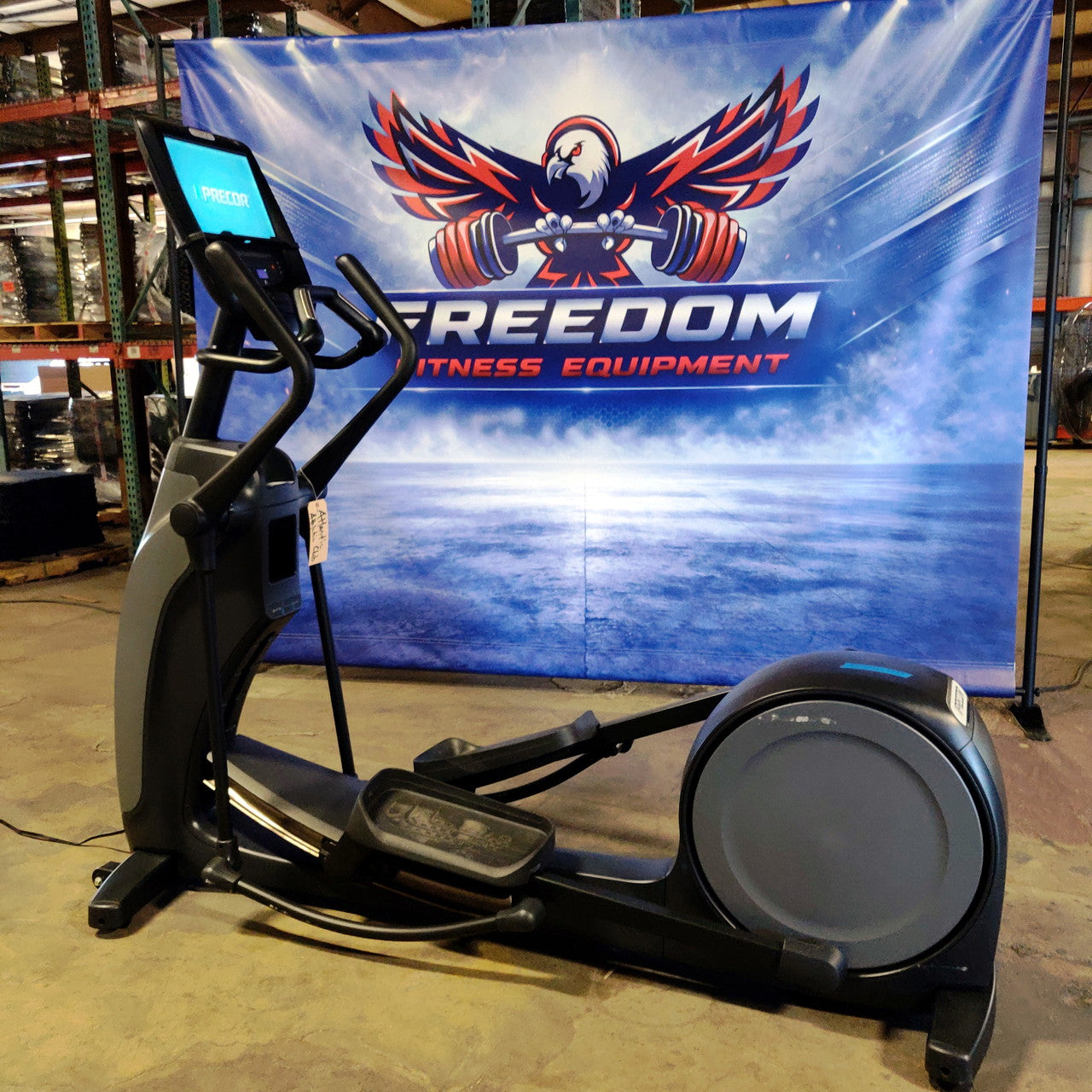 Precor EFX 885 Elliptical w/Converging Crossramp + p82 Console