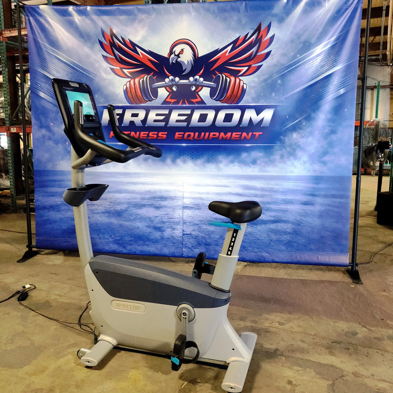 Precor UBK 865 Upright Bike w/ P62 Console