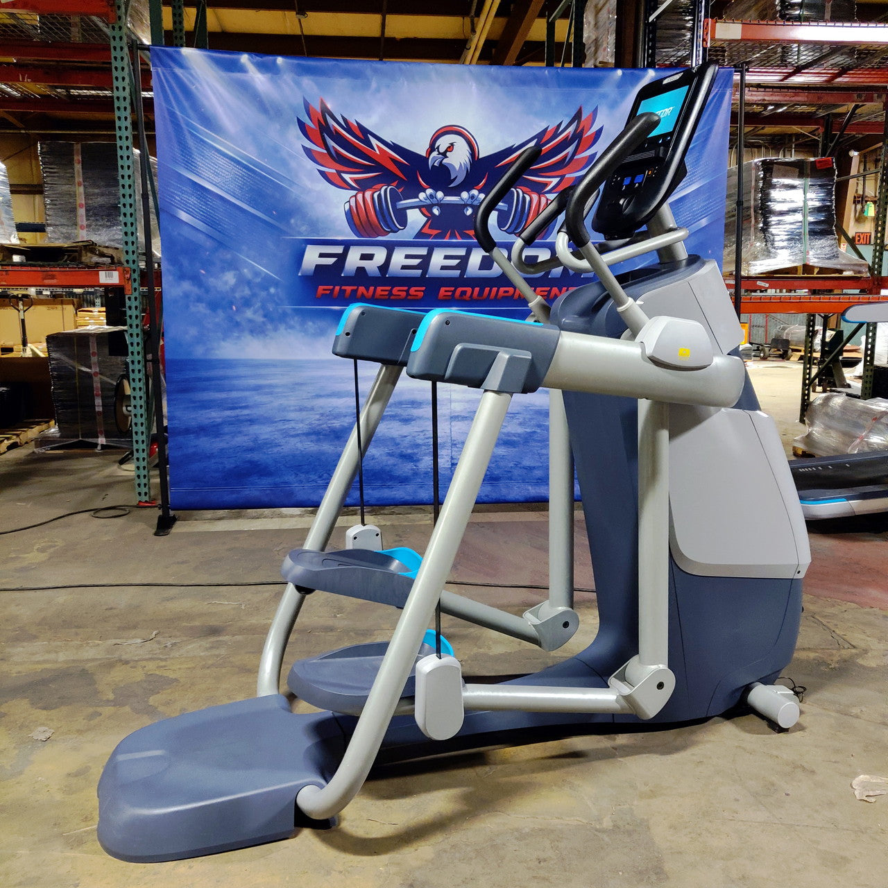 Precor AMT 865 Adaptive Motion Trainer w/ p62 Console