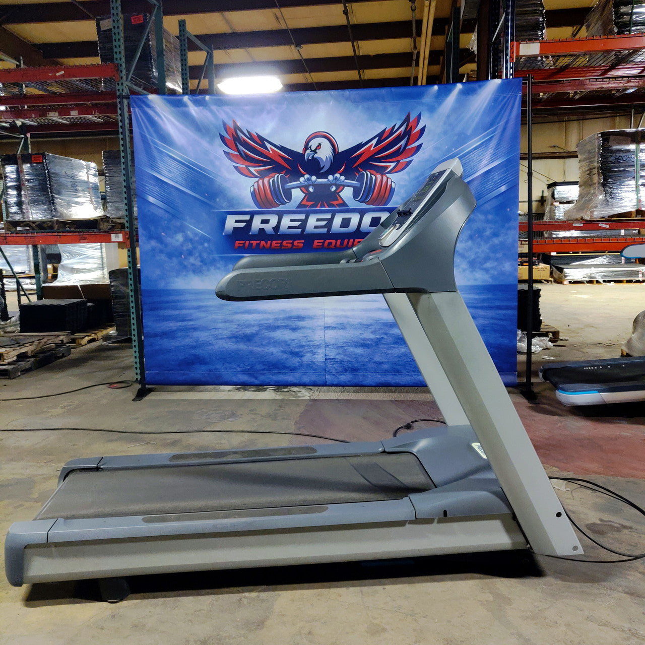 Precor 966i Experience Treadmill