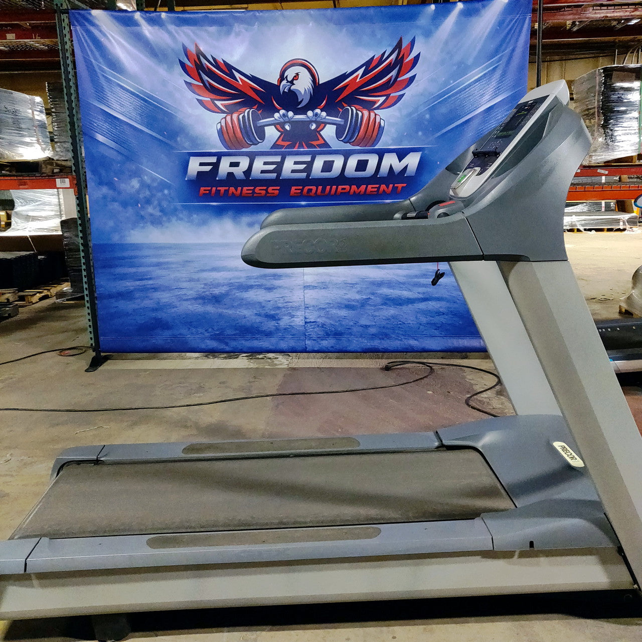 Precor 956i Experience Treadmill