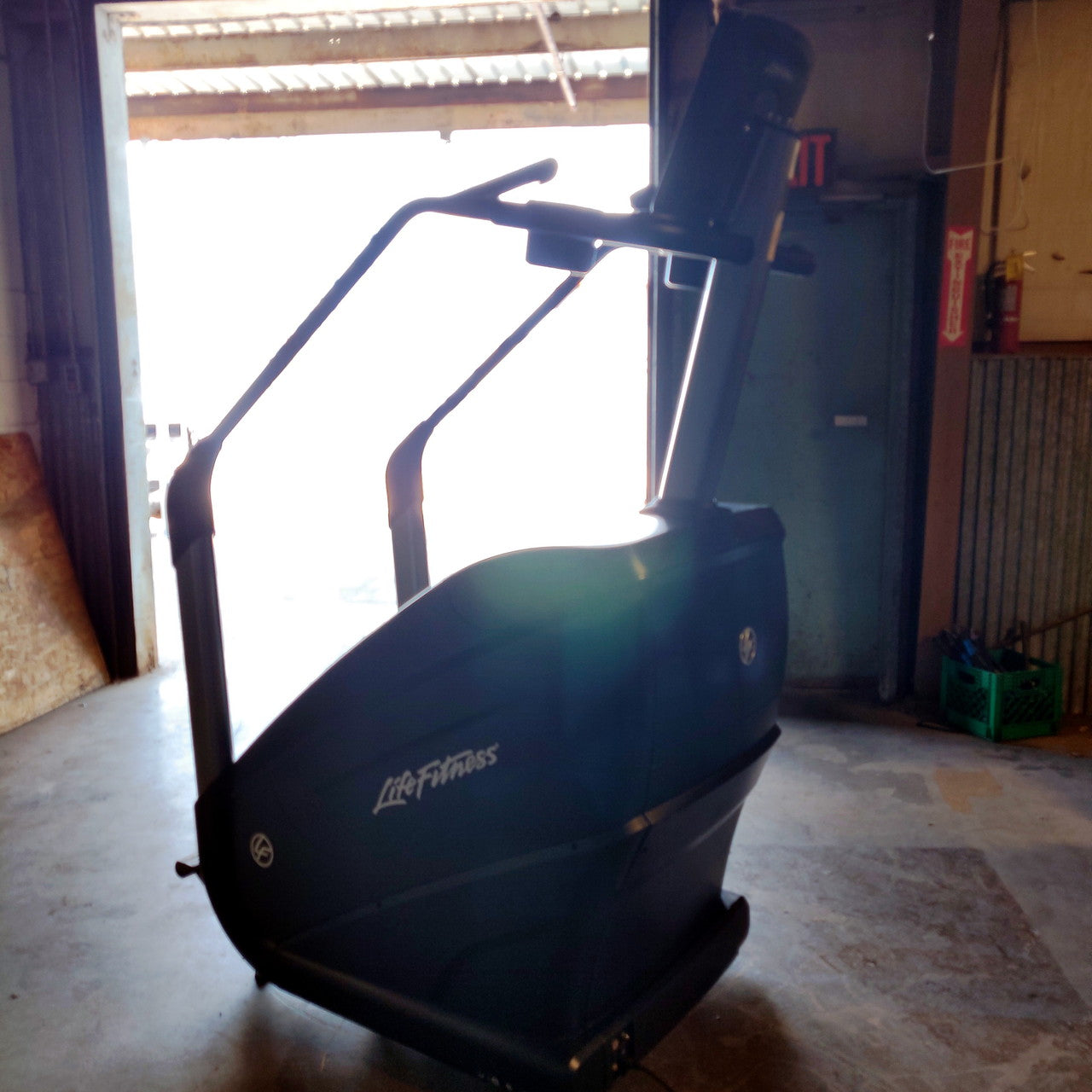 Life Fitness PowerMill Integrity Series Climber w/ LCD Console