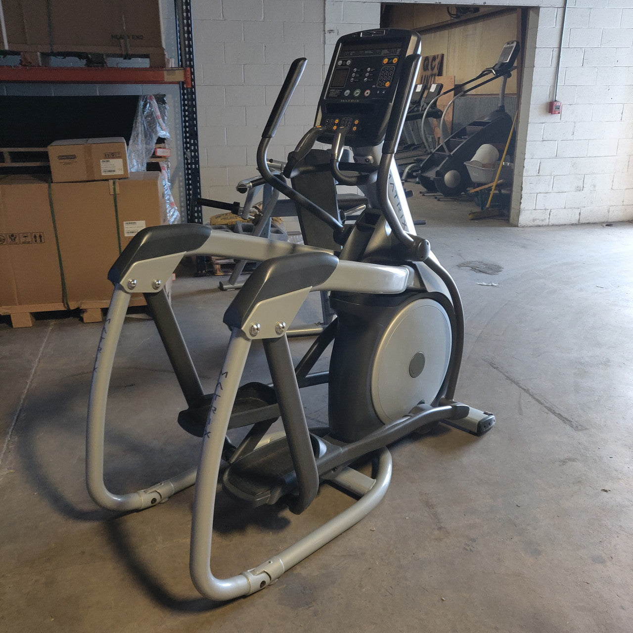 Matrix E5x Suspension Elliptical