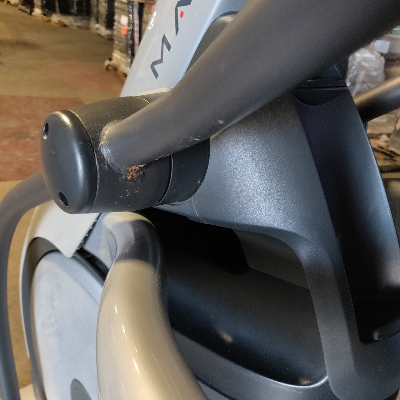 Matrix E5x Suspension Elliptical