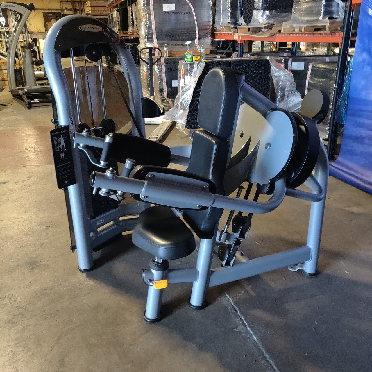 Matrix Aura Lateral Raise