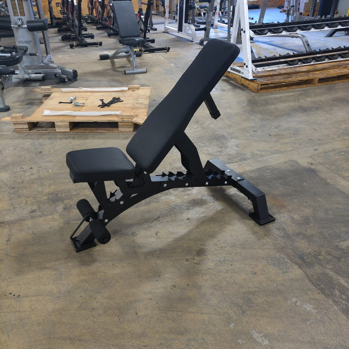 Adjustable Commercial Bench – Used Demo Model Multi-Position Weight Bench