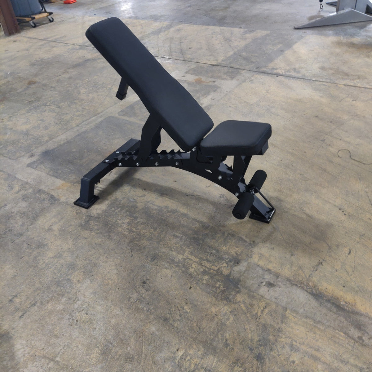 Adjustable Commercial Bench – Used Demo Model Multi-Position Weight Bench