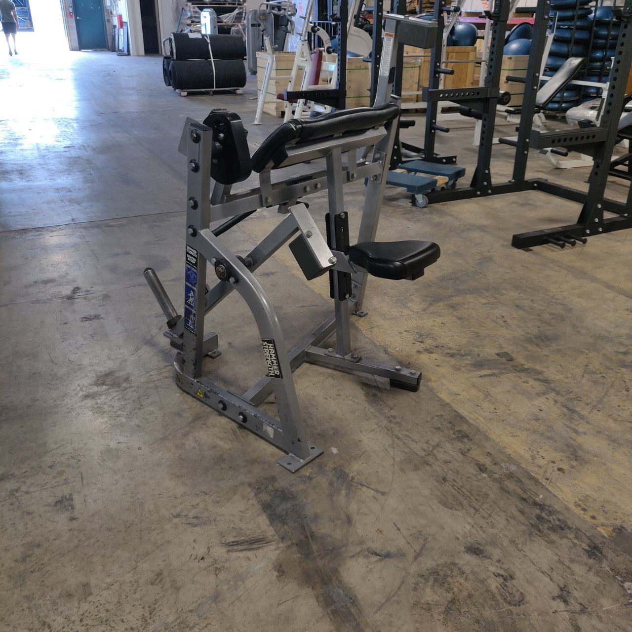 Hammer Strength Plate Loaded Seated Bicep Curl