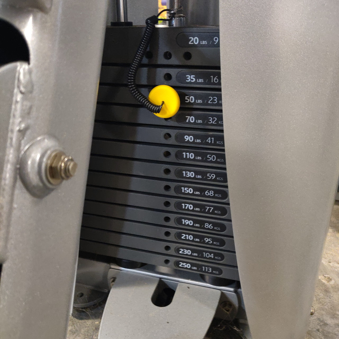 Hoist Lat Pulldown/Mid Row HD-3200