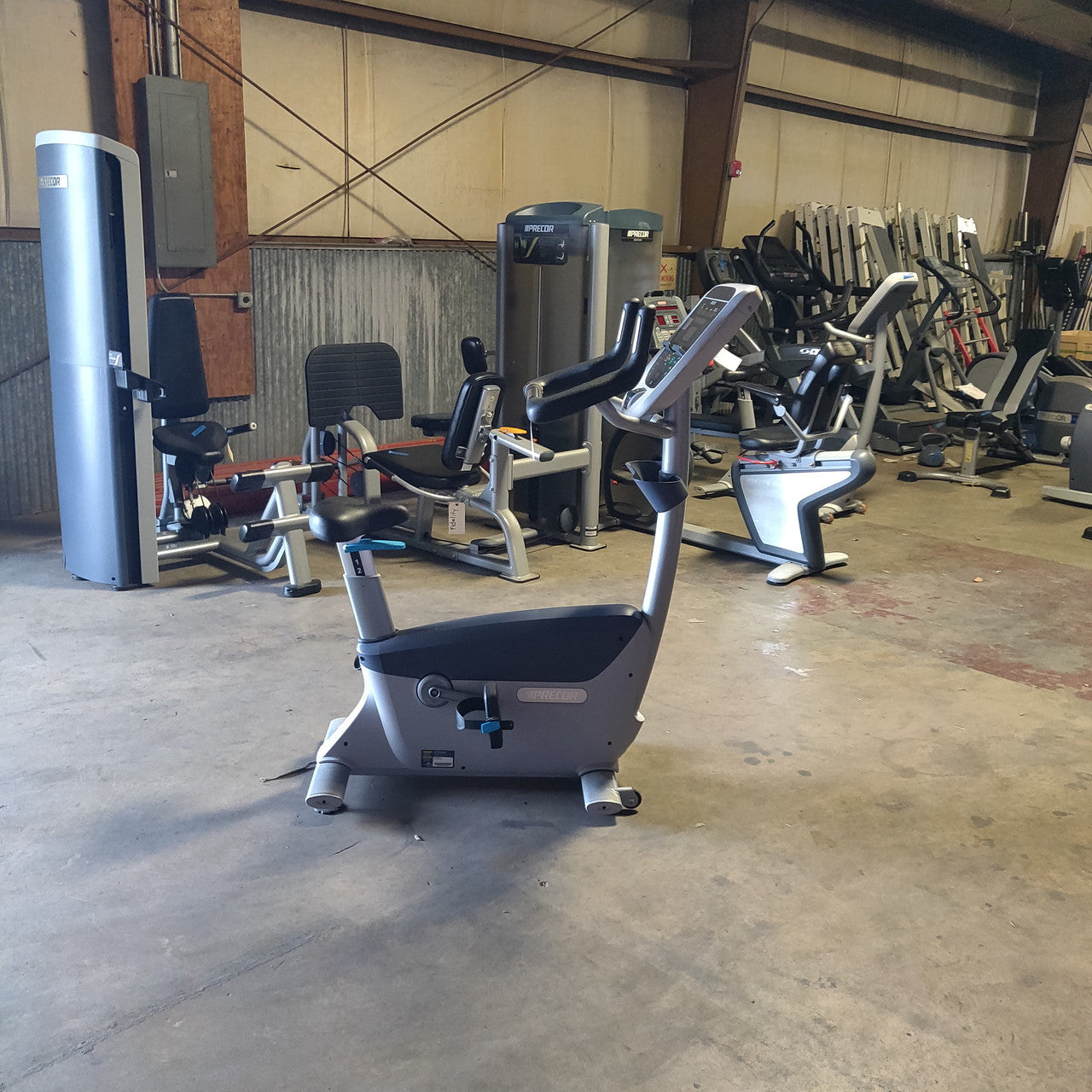 Precor UBK 835 Upright Bike w/p30 Console