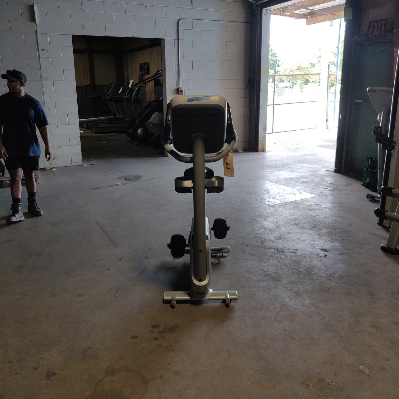 Precor UBK 815 Upright Bike w/Experience Console