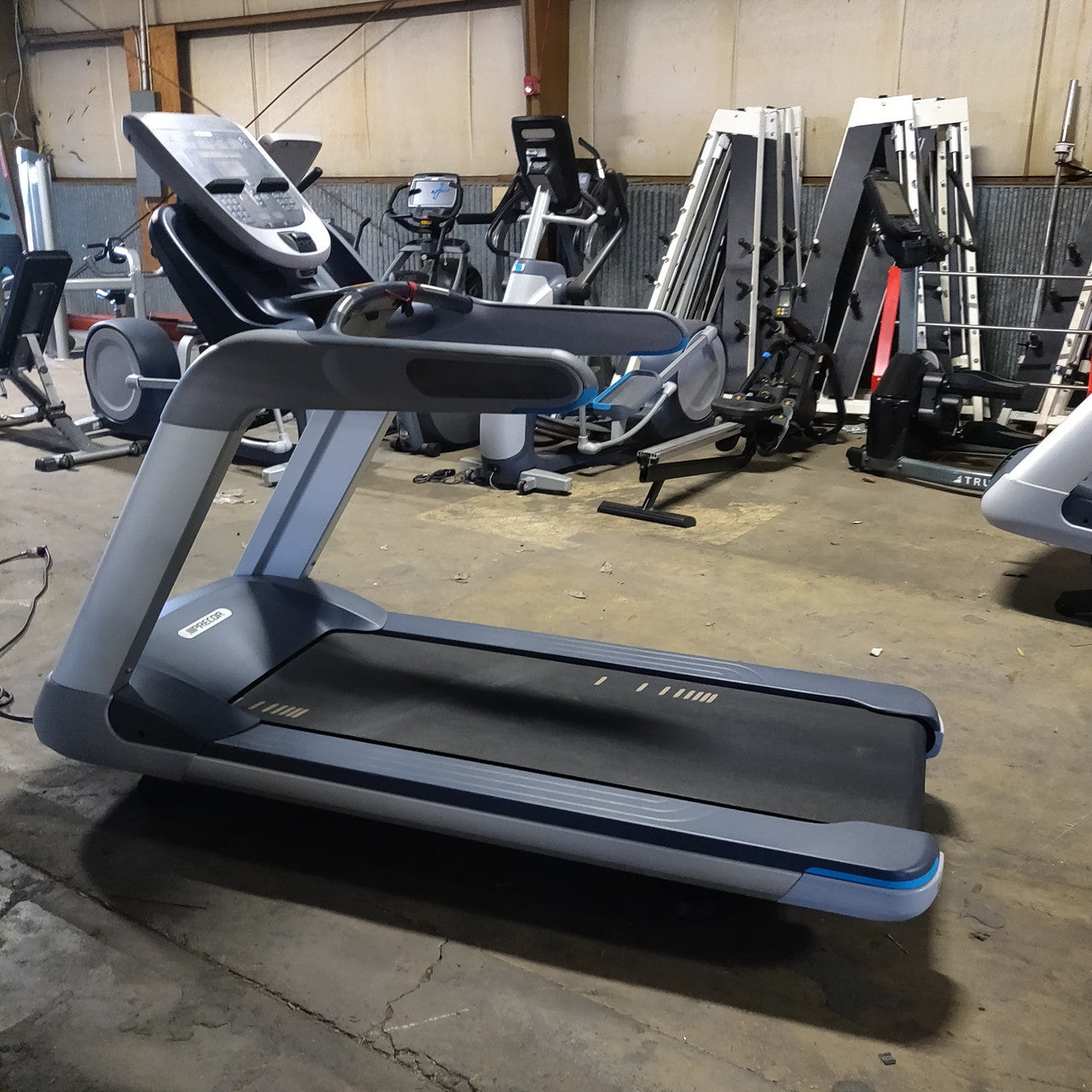 Precor TRM 835 Treadmill w/P30 Console