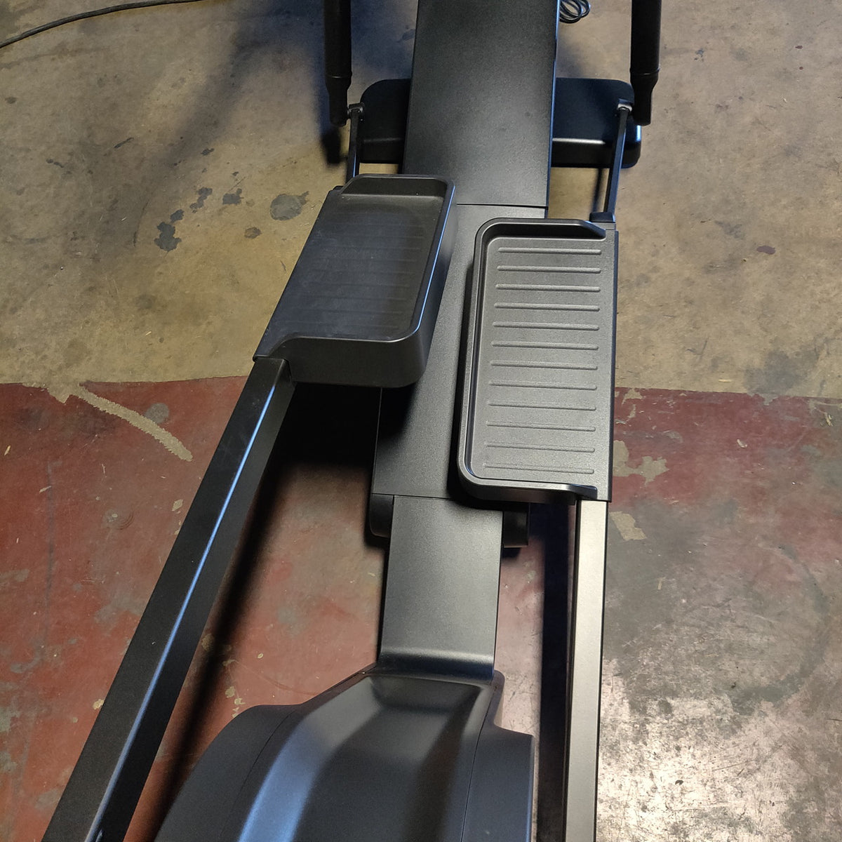 Technogym Excite Synchro Elliptical w/ Live 10" Display Console