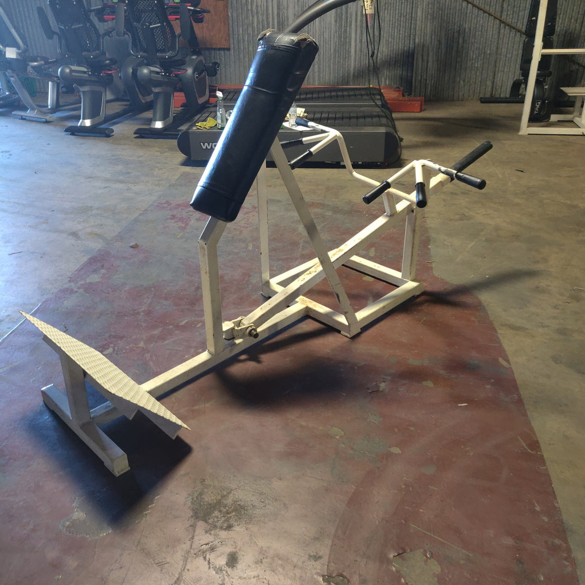 Commercial Chest-Supported T-Bar Row (NEED DIMS)