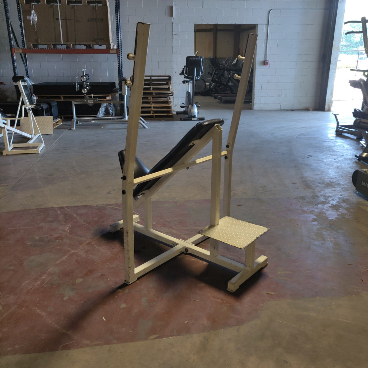 Commercial Olympic Incline Bench w/ Spotter Foot Plate (Need DIMS)