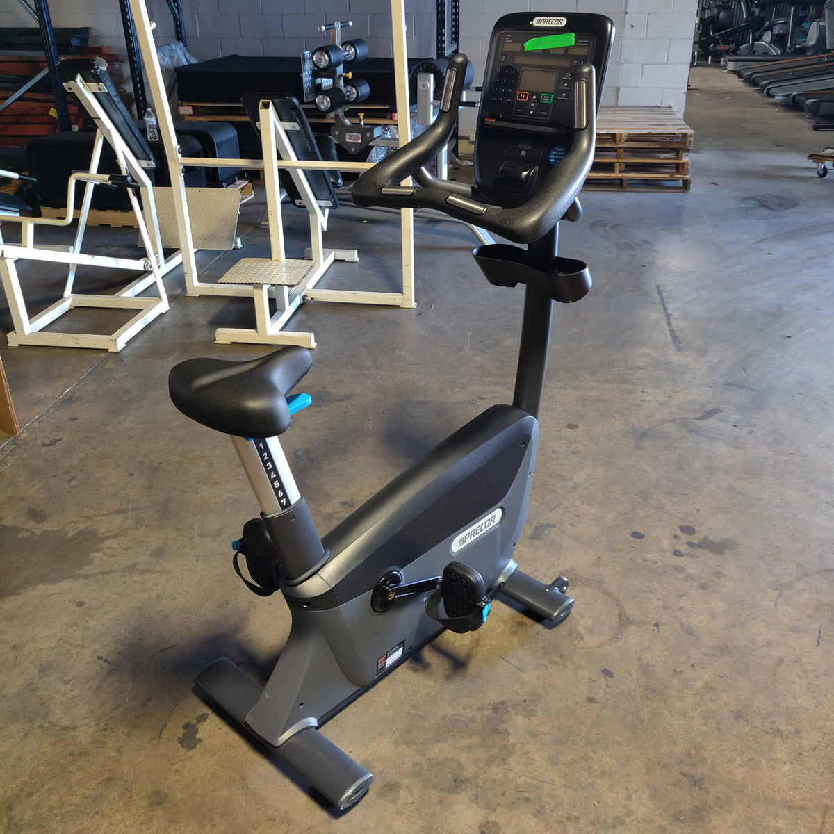 Precor UBK 835 Upright Bike w/p30 Console