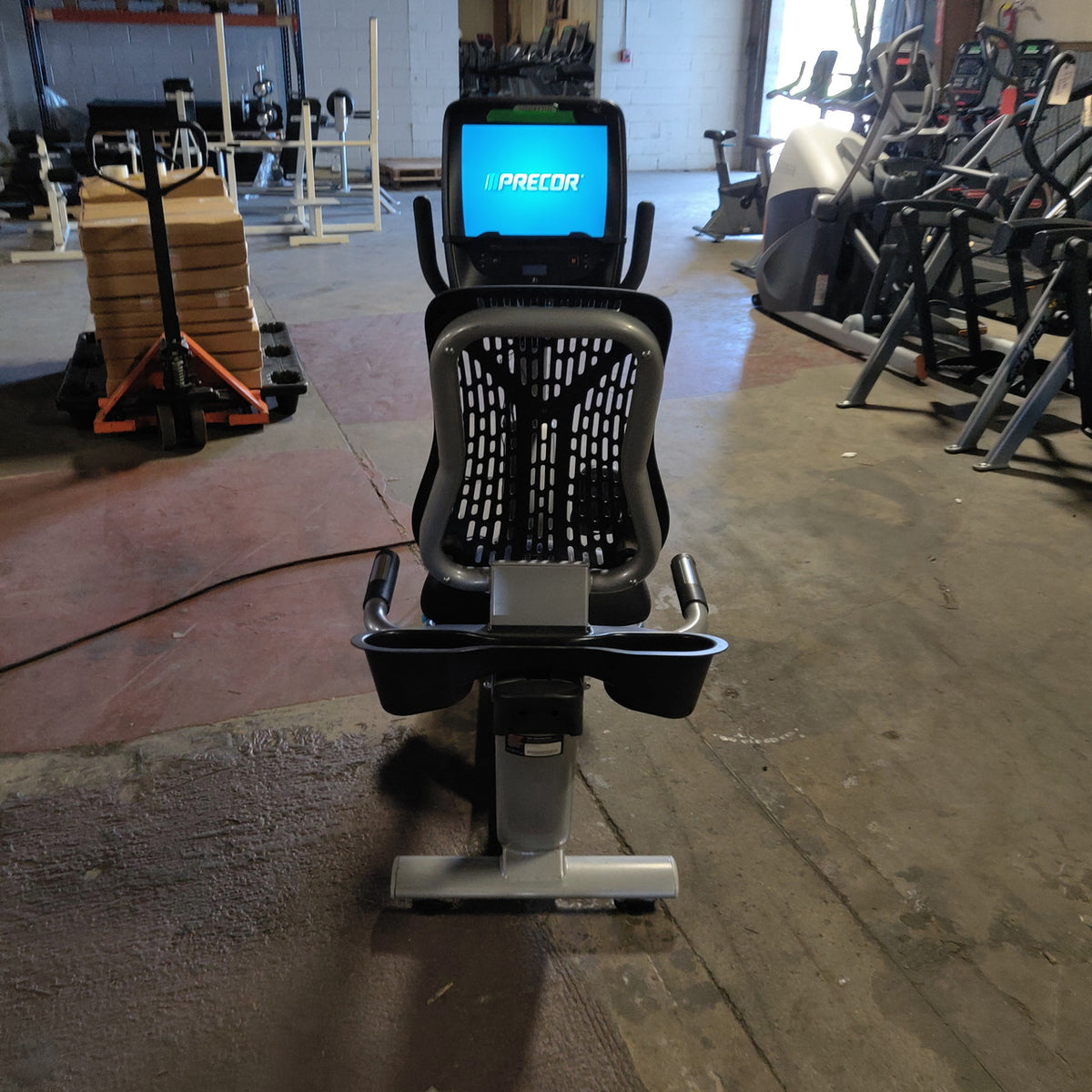 Precor RBK 885 Recumbent Bike w/ P82 Console