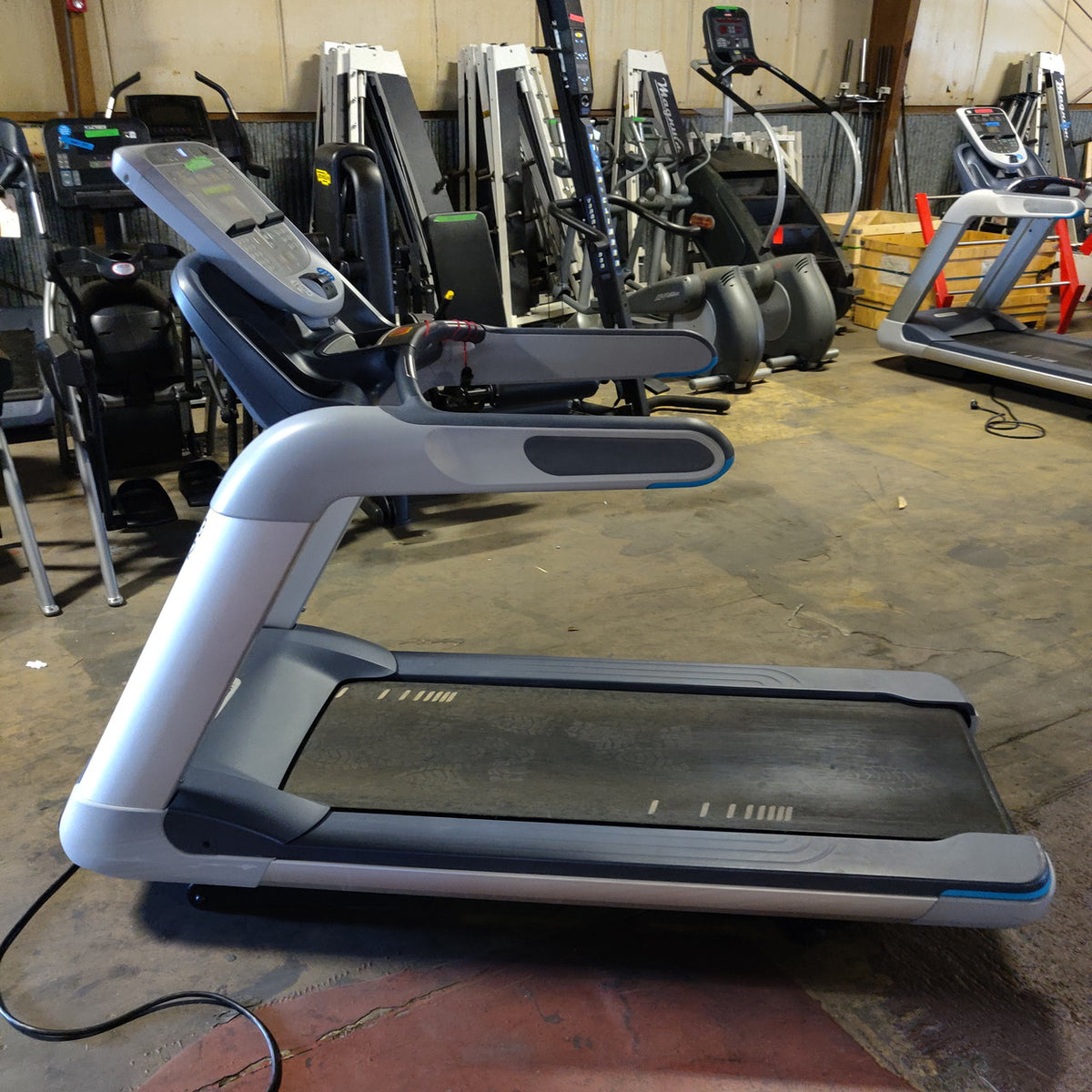 Precor TRM 835 Treadmill w/P30 Console