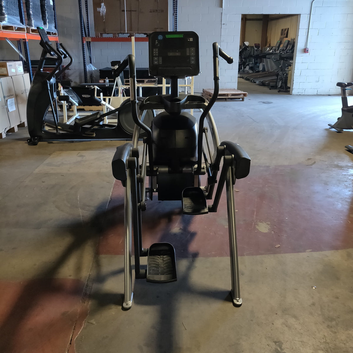 Cybex R Series Lower Body Arc Trainer w/50L Console