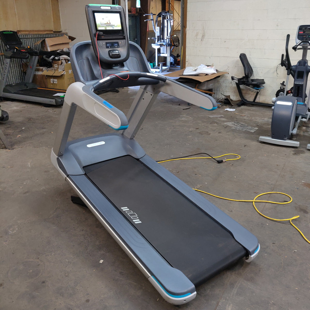 Precor TRM 865 Treadmill w/ P62 Console