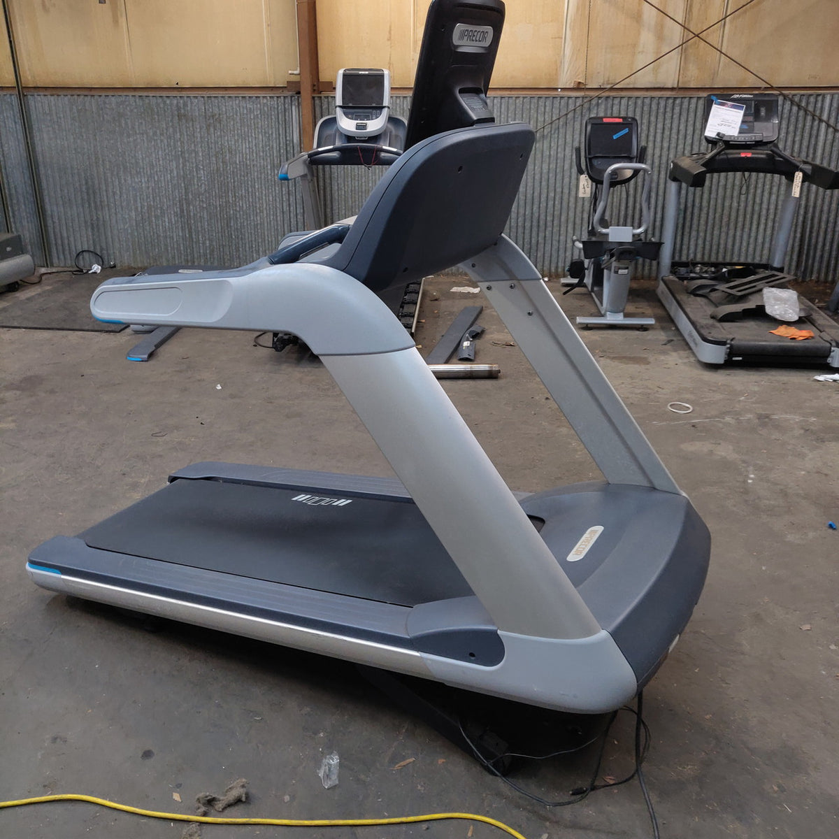 Precor TRM 865 Treadmill w/ P62 Console